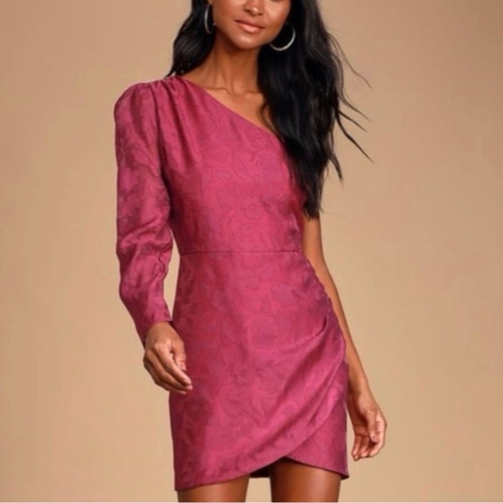 Lulus • Emogene Magenta Burnout Floral Print One-Shoulder Mini Dress Size Medium